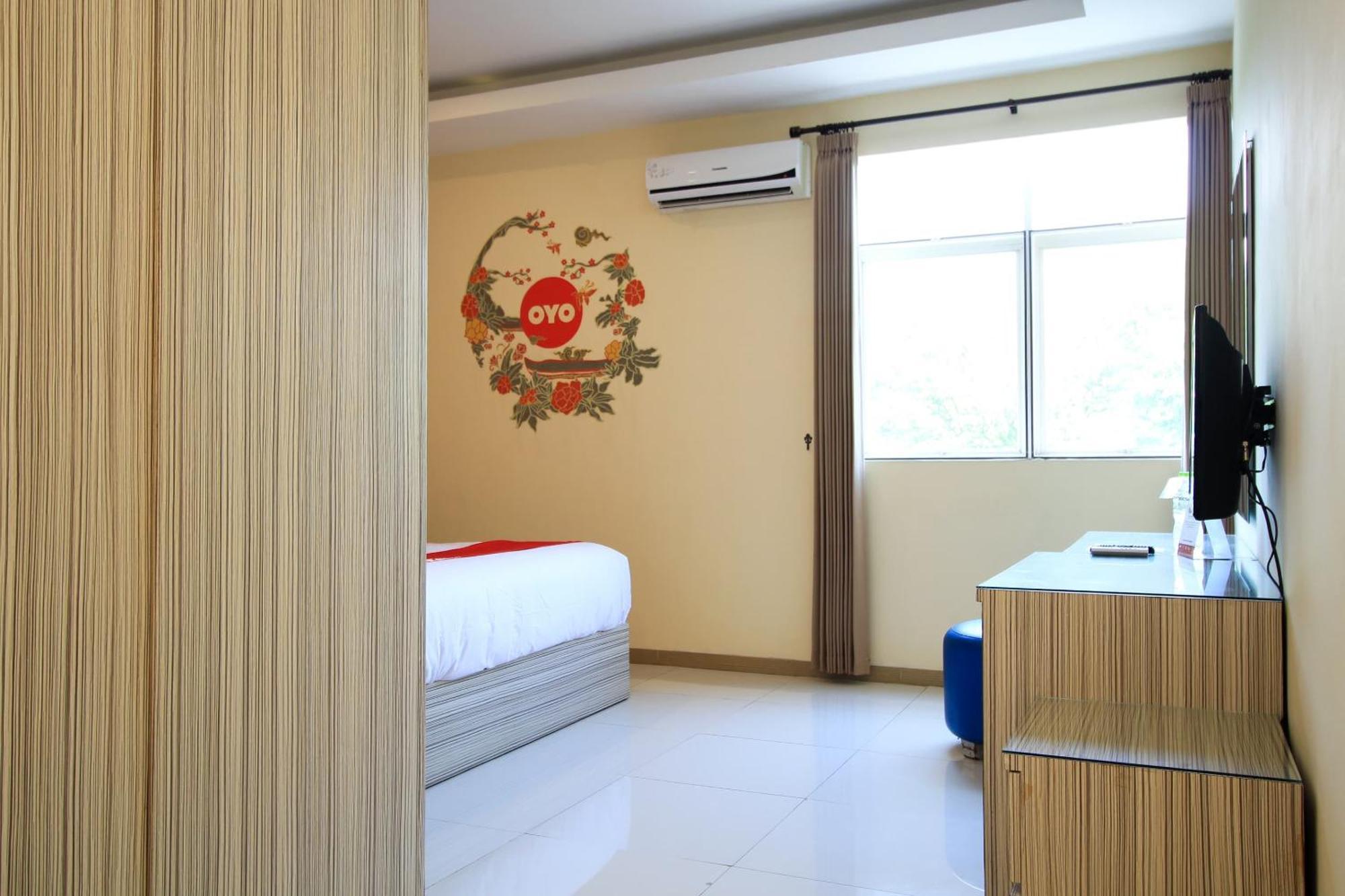 Super Oyo Capital O 175 K-60 Residence Surabaya Eksteriør billede
