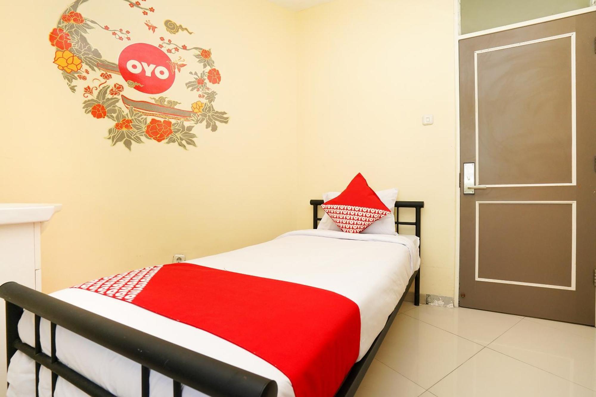 Super Oyo Capital O 175 K-60 Residence Surabaya Eksteriør billede