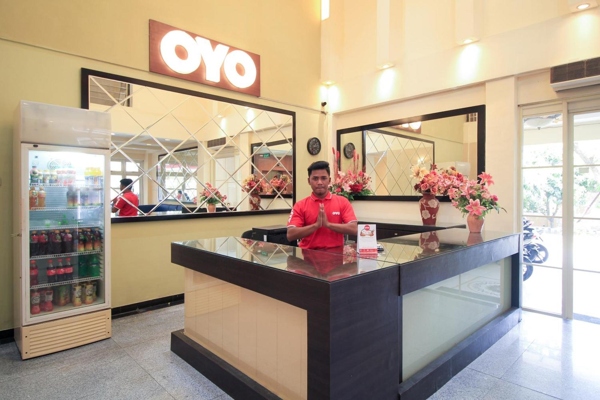 Super Oyo Capital O 175 K-60 Residence Surabaya Eksteriør billede