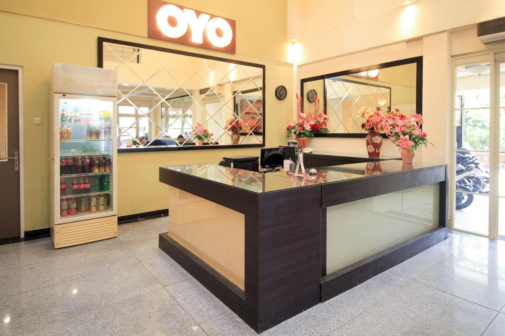 Super Oyo Capital O 175 K-60 Residence Surabaya Eksteriør billede