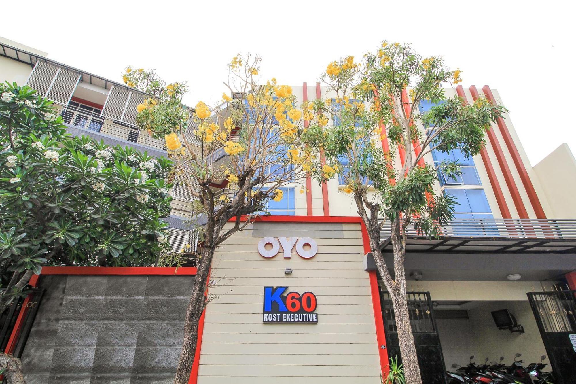 Super Oyo Capital O 175 K-60 Residence Surabaya Eksteriør billede